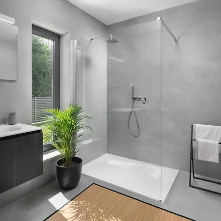Luxury Atria Near Pula For 10 People With Children Playground & Heated Pool Villa *